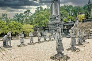 Hue Local Customs Respect: Complete Guide & Sustainable Tours